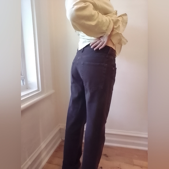 Deep brown 90's loose mid rise jeans from GAP (Size 27) - Picture 2 of 5